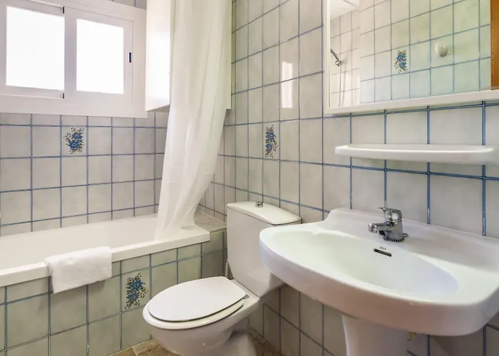 坎皮卡福特查理斯公寓 *