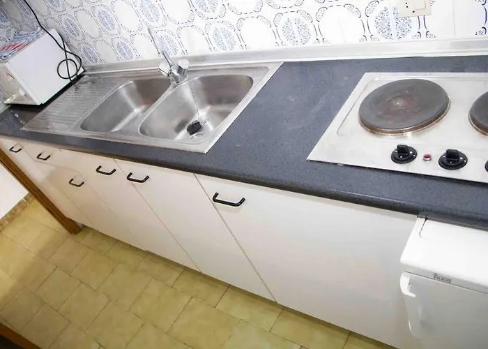 坎皮卡福特查理斯公寓 *