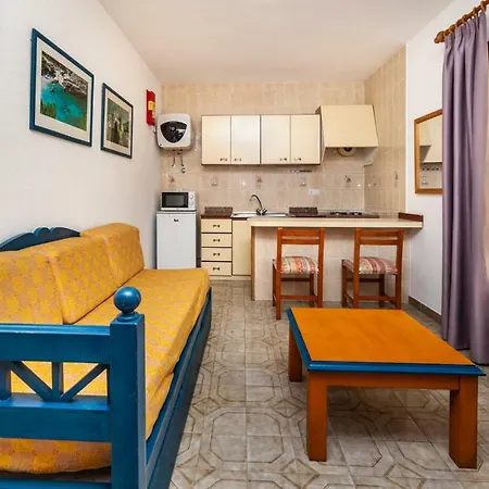 Charlys Picafort 아파트 *