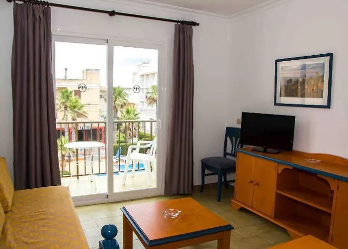 Charlys Picafort カン・ピカフォルト