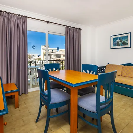 أبارتمنتوس تشارليس كان بيكافورت