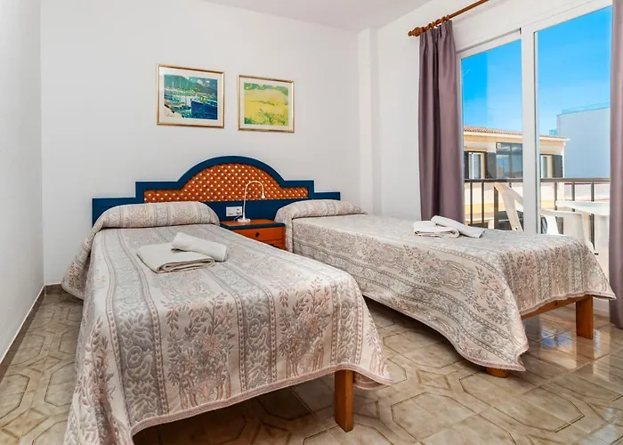 أبارتمنتوس تشارليس * كان بيكافورت