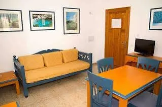 أبارتمنتوس تشارليس *